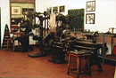 Macchine utensili dei primi del Novecento: tornio, trapano, fresatrice e attrezzature provenienti da un'officina meccanica di Lumezzane (Museo dell'Industria e del Lavoro "E. Battisti")
